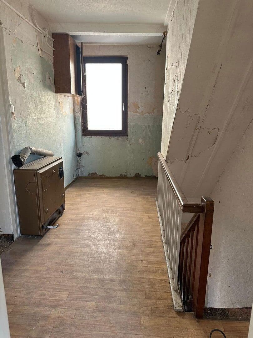 Prodej domu 162 m², pozemek 210 m², Nusslocher Str. 7, Leimen, Bádensko-Württembersko Prodej domu 162 m², pozemek 210 m², Nusslocher Str. 7, Leimen, Bádensko-Württembersko