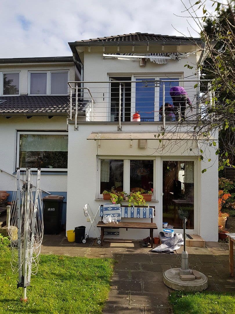 Prodej domu 193 m², pozemek 582 m², Kelzenberger Weg 35, Köln, Severní Porýní-Vestfálsko Prodej domu 193 m², pozemek 582 m², Kelzenberger Weg 35, Köln, Severní Porýní-Vestfálsko