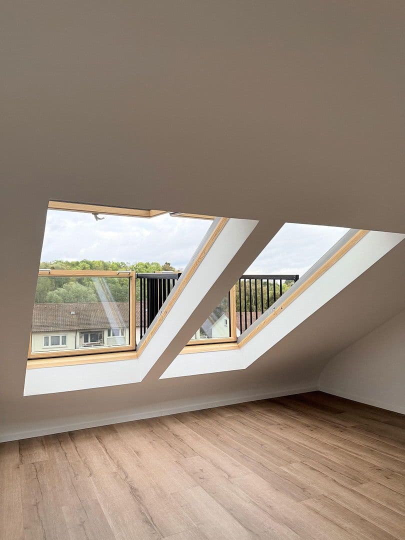 Pronájem bytu 2+kk 60 m², Brandenburger Str. 2, Esslingen am Neckar, Bádensko-Württembersko Pronájem bytu 2+kk 60 m², Brandenburger Str. 2, Esslingen am Neckar, Bádensko-Württembersko