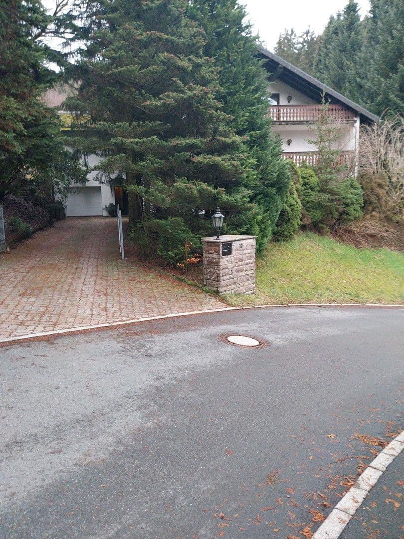 Prodej domu 436 m², pozemek 2.945 m², Warmensteinach, Bavorsko Prodej domu 436 m², pozemek 2.945 m², Warmensteinach, Bavorsko