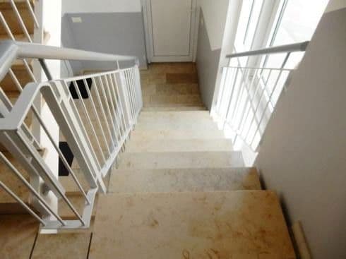 Pronájem bytu 3+1 68 m², Moritzplatz 6c, Naumburg (Saale), Sasko-Anhaltsko Pronájem bytu 3+1 68 m², Moritzplatz 6c, Naumburg (Saale), Sasko-Anhaltsko