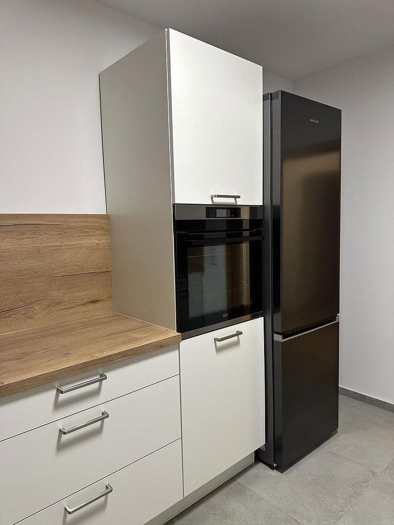 Pronájem bytu 3+1 94 m², Badstr. 131, Egloffstein, Bavorsko Pronájem bytu 3+1 94 m², Badstr. 131, Egloffstein, Bavorsko