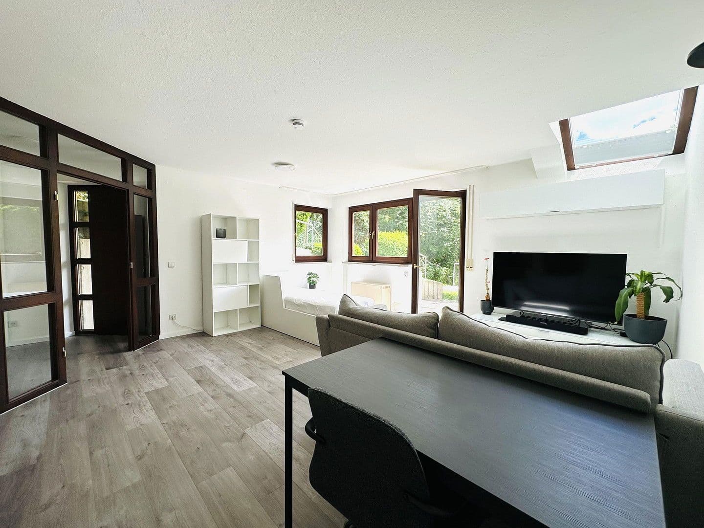 Pronájem bytu 1+kk 40 m², Im Oberen Kienle 71, Stuttgart, Bádensko-Württembersko Pronájem bytu 1+kk 40 m², Im Oberen Kienle 71, Stuttgart, Bádensko-Württembersko