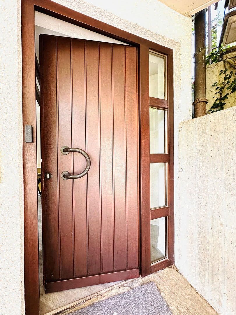 Pronájem bytu 1+kk 40 m², Im Oberen Kienle 71, Stuttgart, Bádensko-Württembersko Pronájem bytu 1+kk 40 m², Im Oberen Kienle 71, Stuttgart, Bádensko-Württembersko