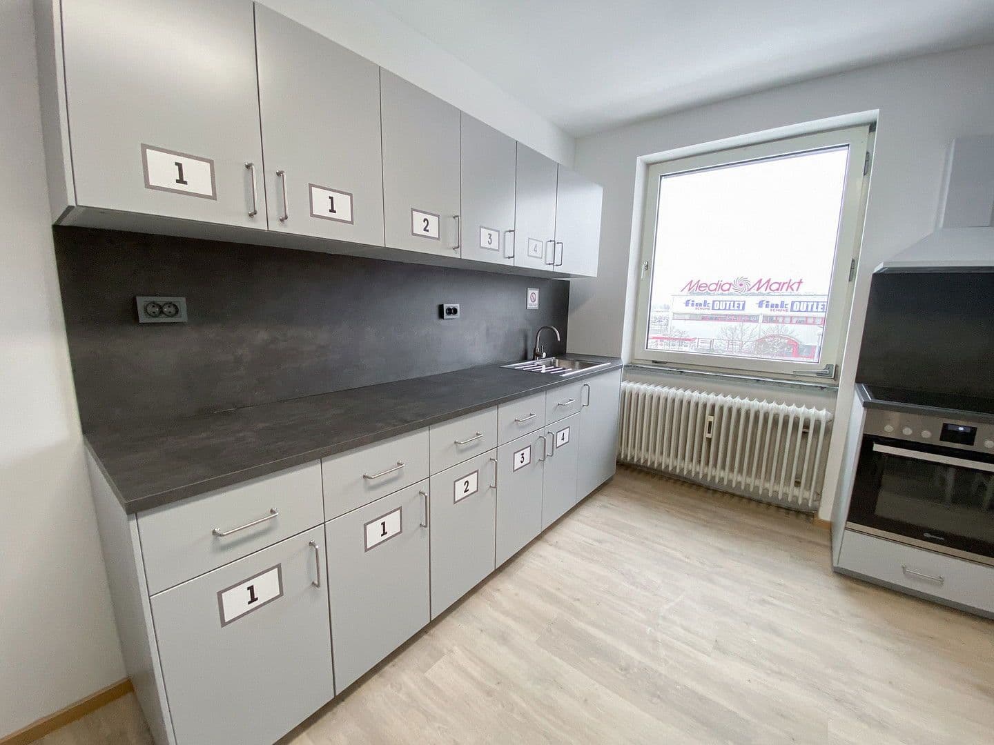 Pronájem bytu 25 m², Neben dem Mühlweg 10, Bischofsheim, Hessen Pronájem bytu 25 m², Neben dem Mühlweg 10, Bischofsheim, Hessen