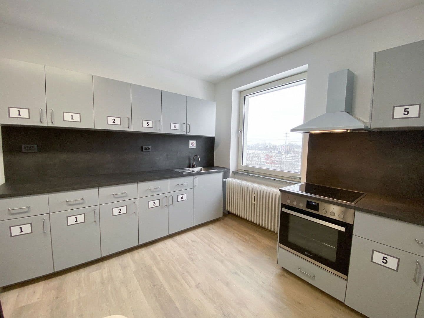 Pronájem bytu 25 m², Neben dem Mühlweg 10, Bischofsheim, Hessen Pronájem bytu 25 m², Neben dem Mühlweg 10, Bischofsheim, Hessen