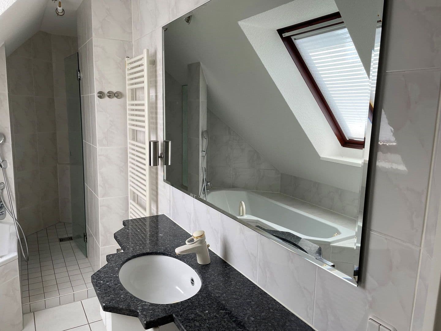 Pronájem bytu 3+1 116 m², Quickborn, Šlesvicko-Holštýnsko Pronájem bytu 3+1 116 m², Quickborn, Šlesvicko-Holštýnsko