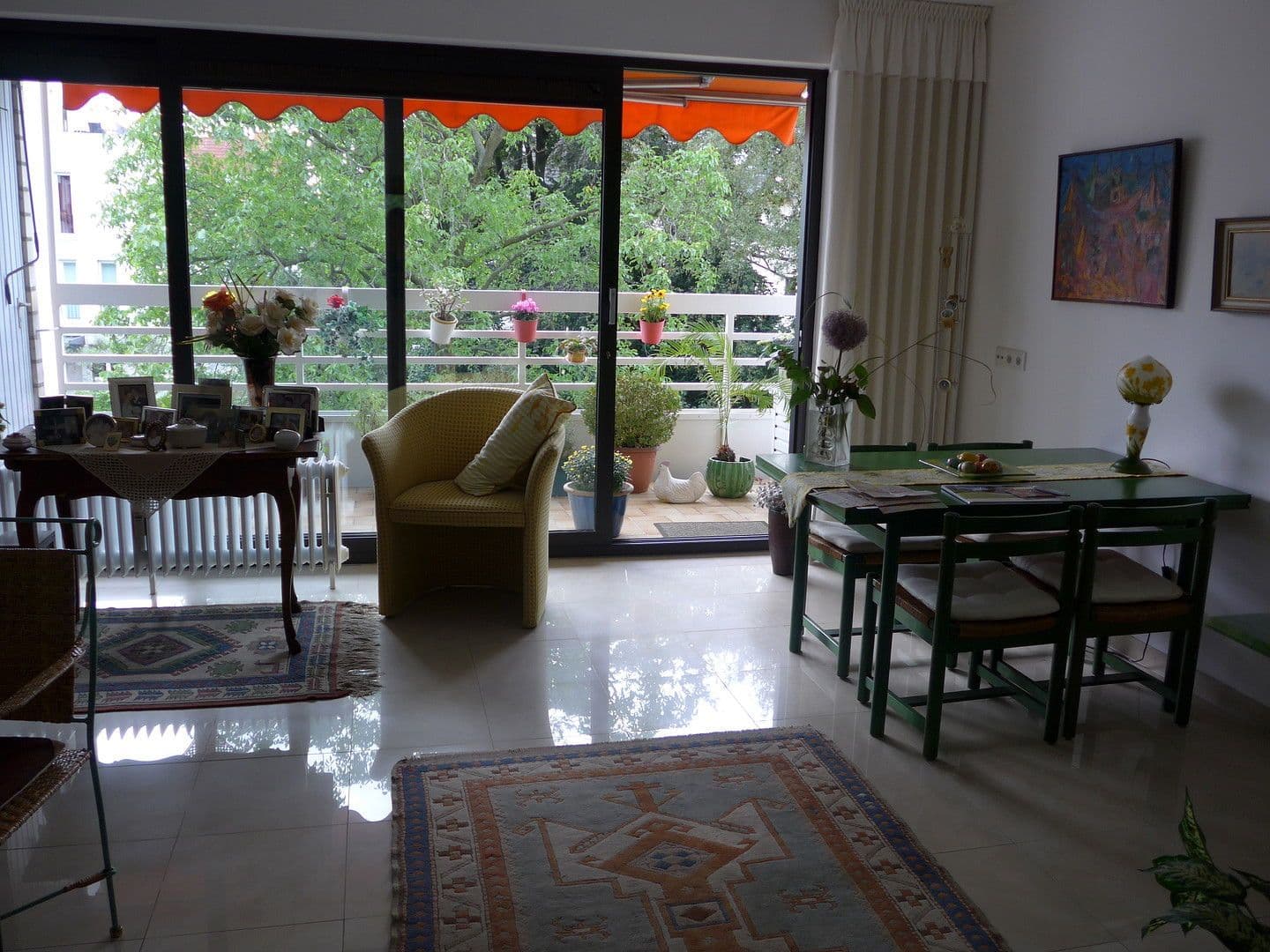 Pronájem bytu 2+1 60 m², Düsseldorf, Severní Porýní-Vestfálsko Pronájem bytu 2+1 60 m², Düsseldorf, Severní Porýní-Vestfálsko