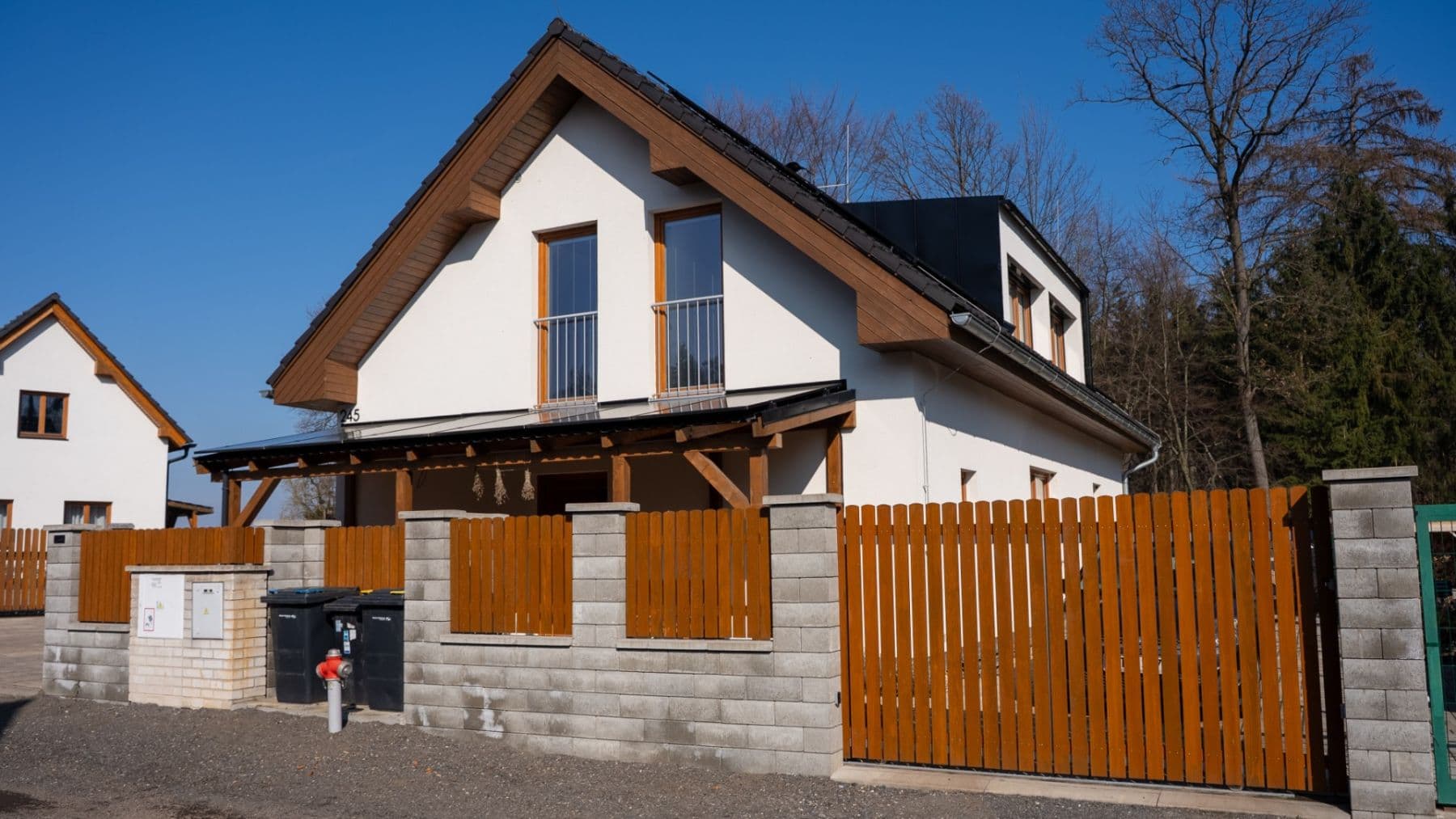 Pronájem domu 160 m², pozemek 926 m², Hradešín, Středočeský kraj Pronájem domu 160 m², pozemek 926 m², Hradešín, Středočeský kraj