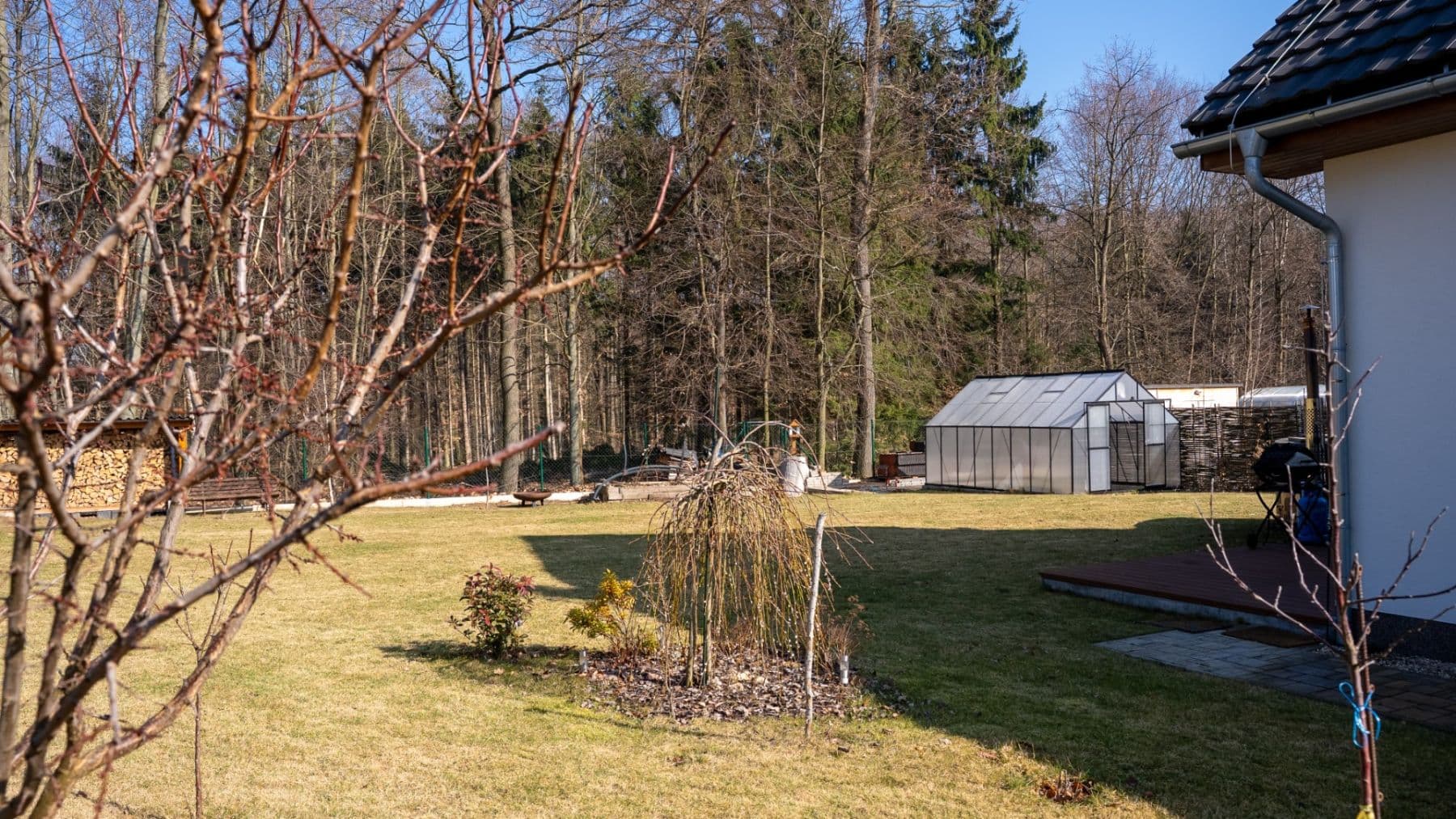 Pronájem domu 160 m², pozemek 926 m², Hradešín, Středočeský kraj Pronájem domu 160 m², pozemek 926 m², Hradešín, Středočeský kraj