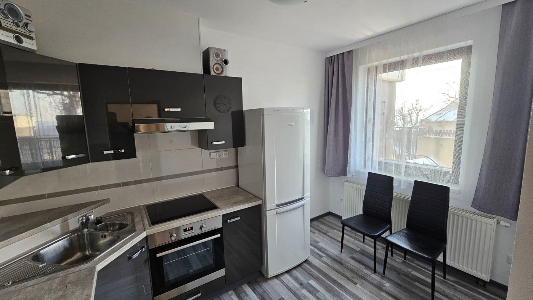 Pronájem bytu 2+1 55 m², V Padolině, Praha, Praha Pronájem bytu 2+1 55 m², V Padolině, Praha, Praha