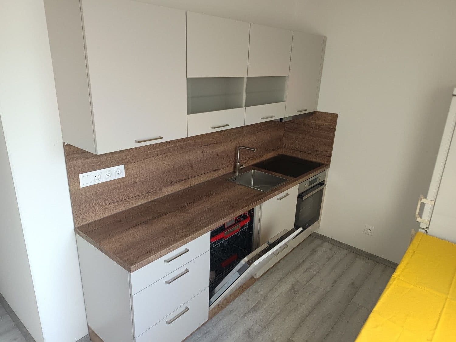 Pronájem bytu 3+1 67 m², Krčínova, České Budějovice, Jihočeský kraj Pronájem bytu 3+1 67 m², Krčínova, České Budějovice, Jihočeský kraj
