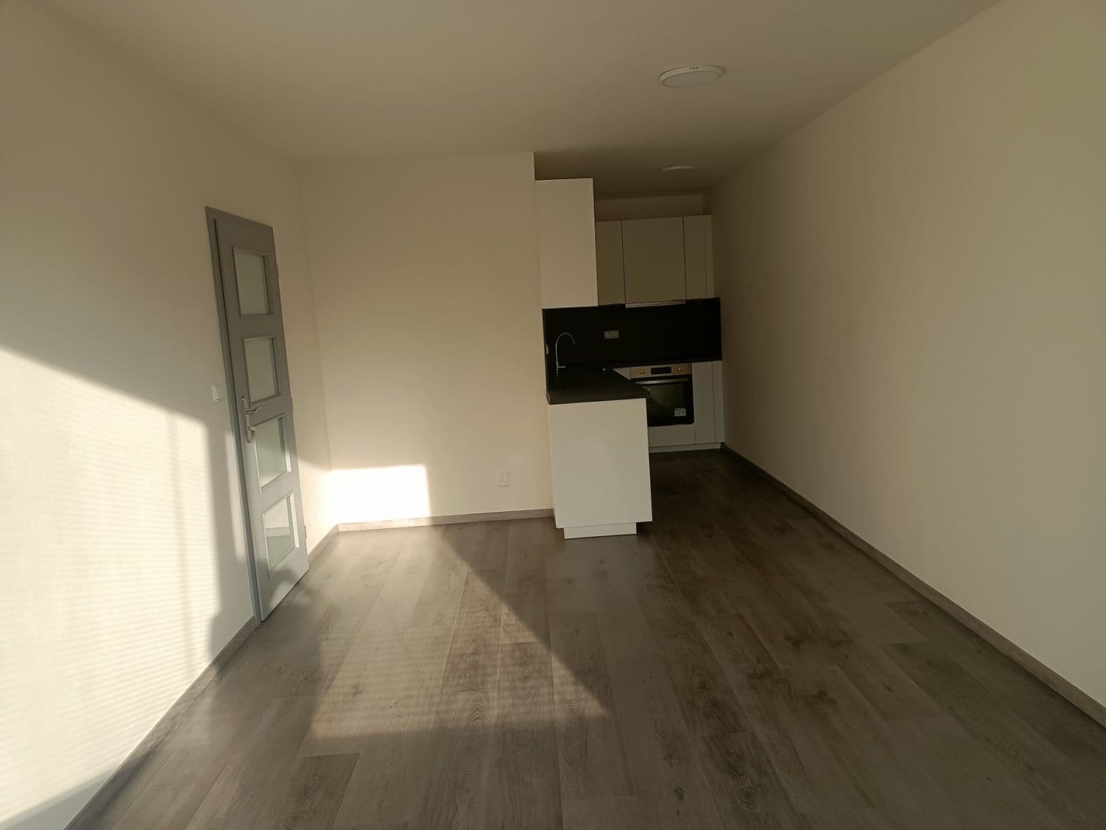 Pronájem bytu 3+kk 65 m², Janovská, Praha, Praha Pronájem bytu 3+kk 65 m², Janovská, Praha, Praha