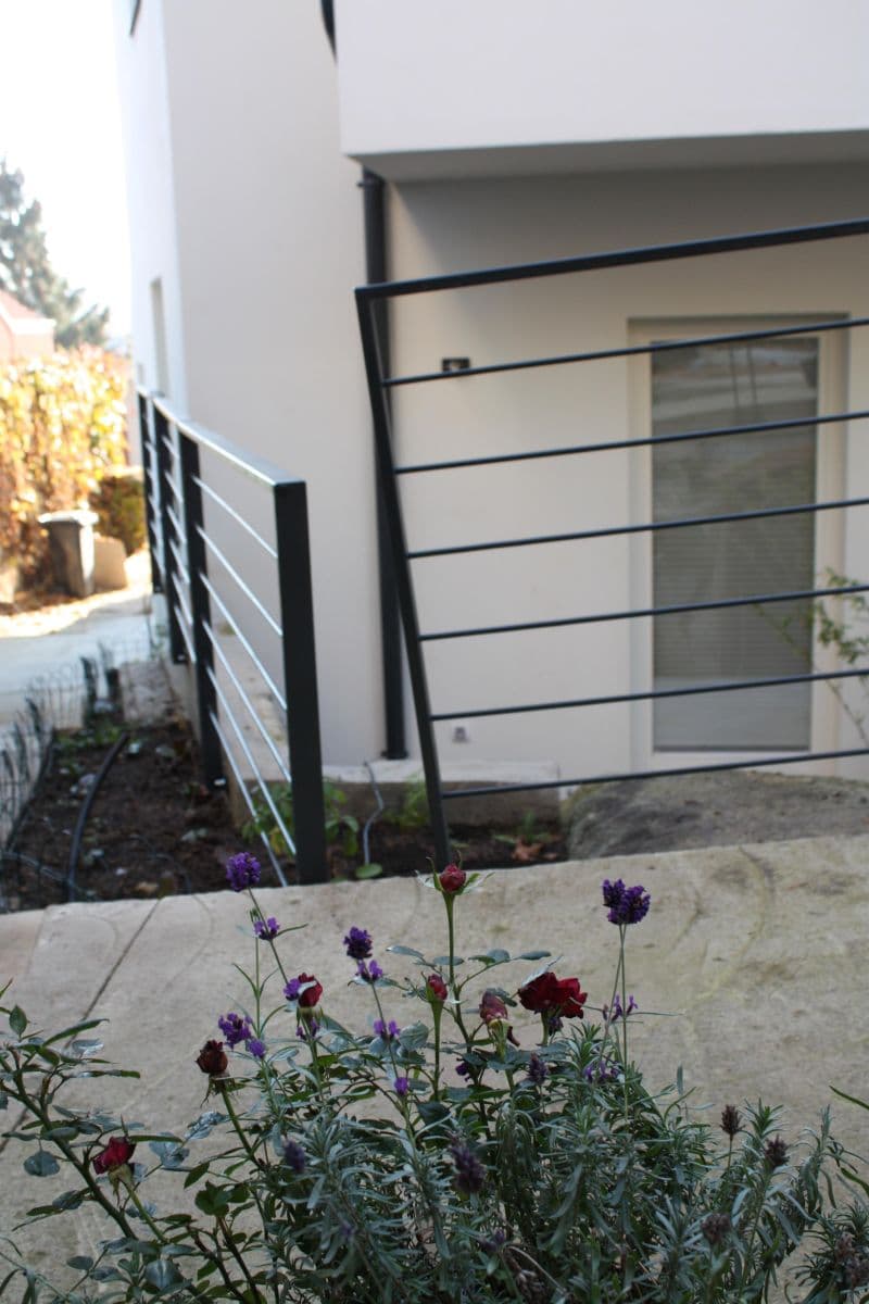 Pronájem bytu 2+kk 27 m², Ve Střešovičkách, Praha, Praha Pronájem bytu 2+kk 27 m², Ve Střešovičkách, Praha, Praha