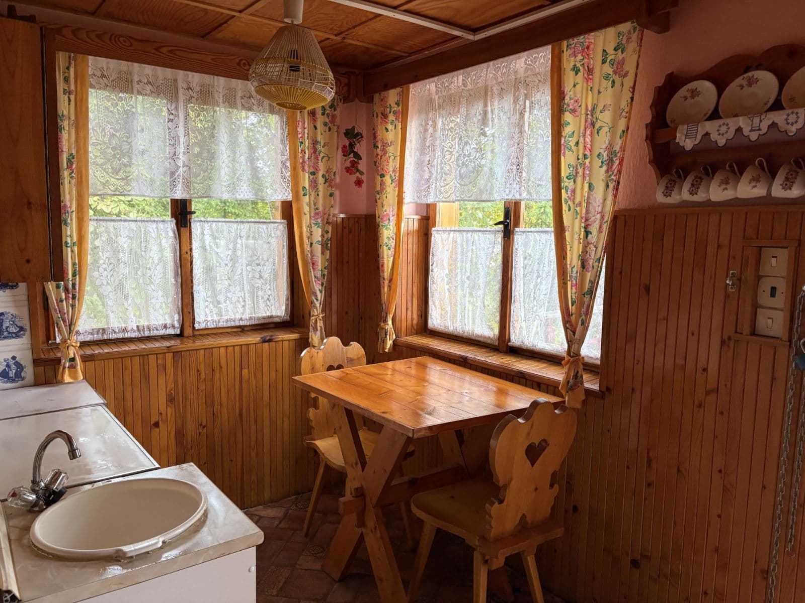 Prodej chaty, chalupy 28 m², pozemek 579 m², Libušín, Středočeský kraj Prodej chaty, chalupy 28 m², pozemek 579 m², Libušín, Středočeský kraj