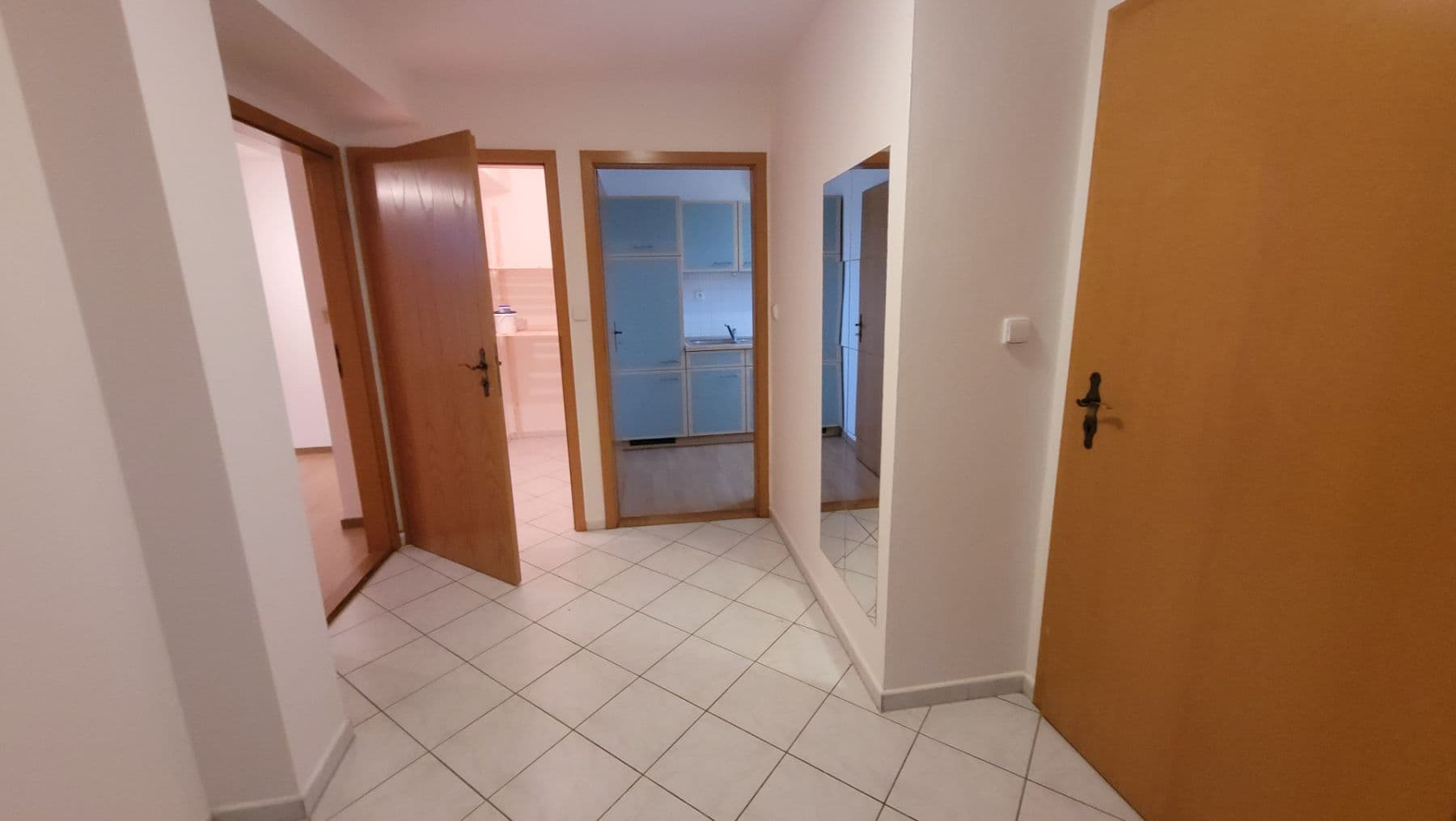 Pronájem bytu 3+1 72 m², Veletržní, Praha, Praha Pronájem bytu 3+1 72 m², Veletržní, Praha, Praha