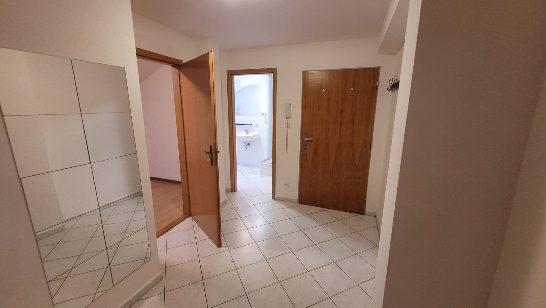Pronájem bytu 3+1 72 m², Veletržní, Praha, Praha Pronájem bytu 3+1 72 m², Veletržní, Praha, Praha