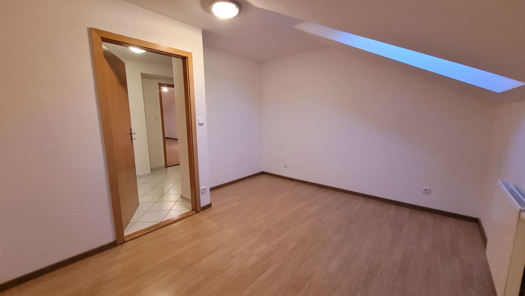 Pronájem bytu 3+1 72 m², Veletržní, Praha, Praha Pronájem bytu 3+1 72 m², Veletržní, Praha, Praha