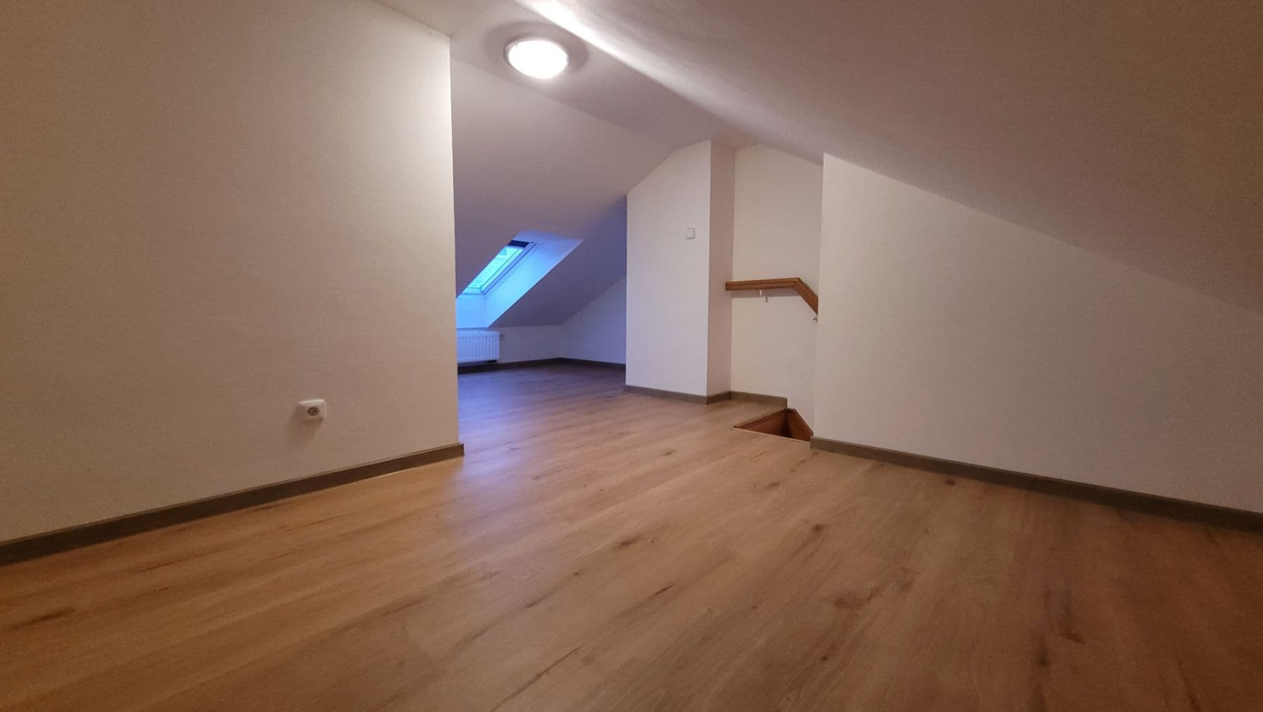Pronájem bytu 3+1 72 m², Veletržní, Praha, Praha Pronájem bytu 3+1 72 m², Veletržní, Praha, Praha