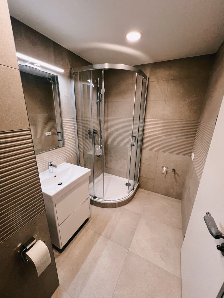 Pronájem bytu 1+kk 32 m², Poděbradská, Praha, Praha Pronájem bytu 1+kk 32 m², Poděbradská, Praha, Praha