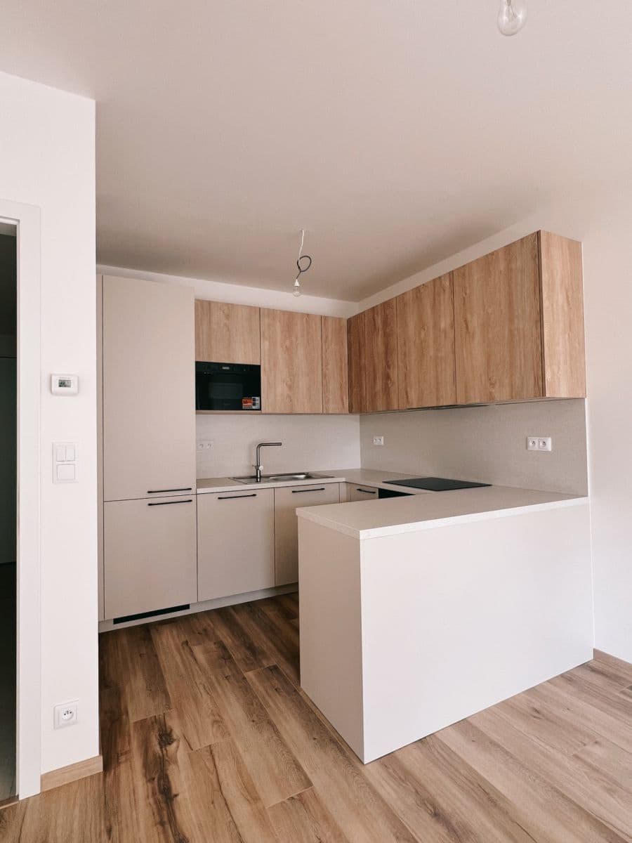 Pronájem bytu 2+kk 56 m², Poděbradská, Praha, Praha Pronájem bytu 2+kk 56 m², Poděbradská, Praha, Praha