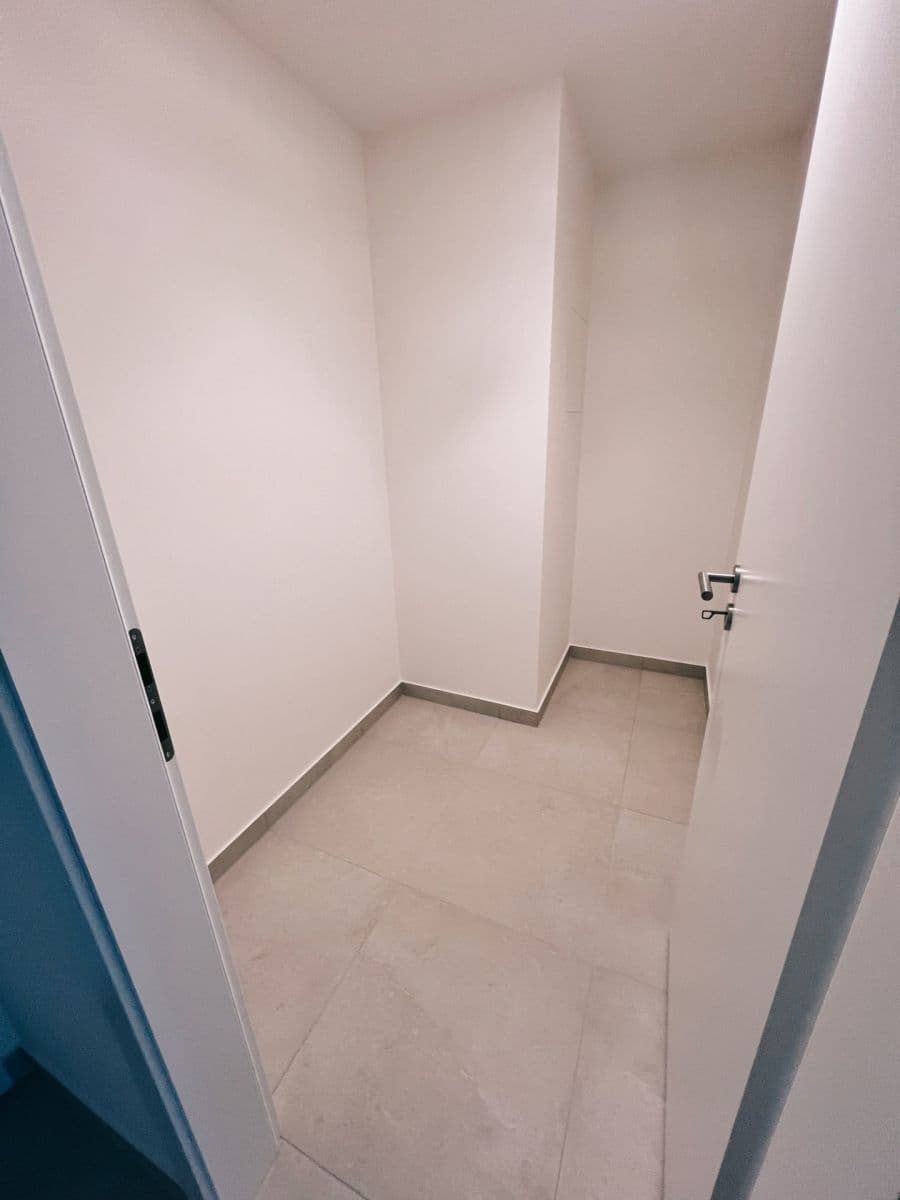 Pronájem bytu 2+kk 56 m², Poděbradská, Praha, Praha Pronájem bytu 2+kk 56 m², Poděbradská, Praha, Praha