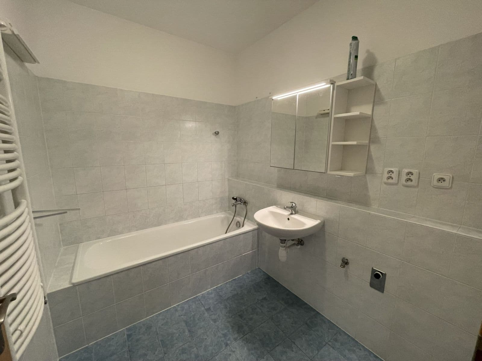 Pronájem bytu 2+kk 60 m², Blachutova, Praha, Praha Pronájem bytu 2+kk 60 m², Blachutova, Praha, Praha