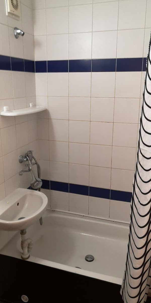 Prodej bytu 1+kk 40 m², Kosmonautů, Mělník, Středočeský kraj Prodej bytu 1+kk 40 m², Kosmonautů, Mělník, Středočeský kraj