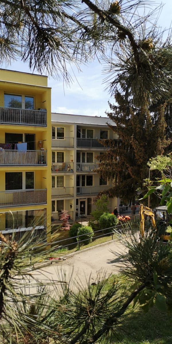 Prodej bytu 1+kk 40 m², Kosmonautů, Mělník, Středočeský kraj Prodej bytu 1+kk 40 m², Kosmonautů, Mělník, Středočeský kraj