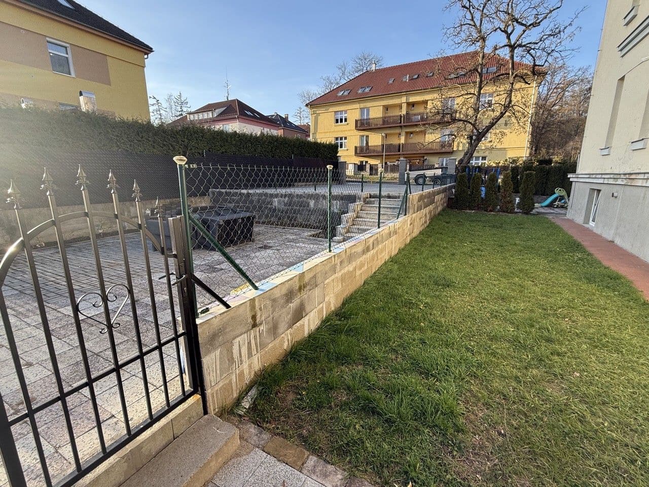 Prodej bytu 1+1 43 m², Rakouská, Milovice, Středočeský kraj Prodej bytu 1+1 43 m², Rakouská, Milovice, Středočeský kraj