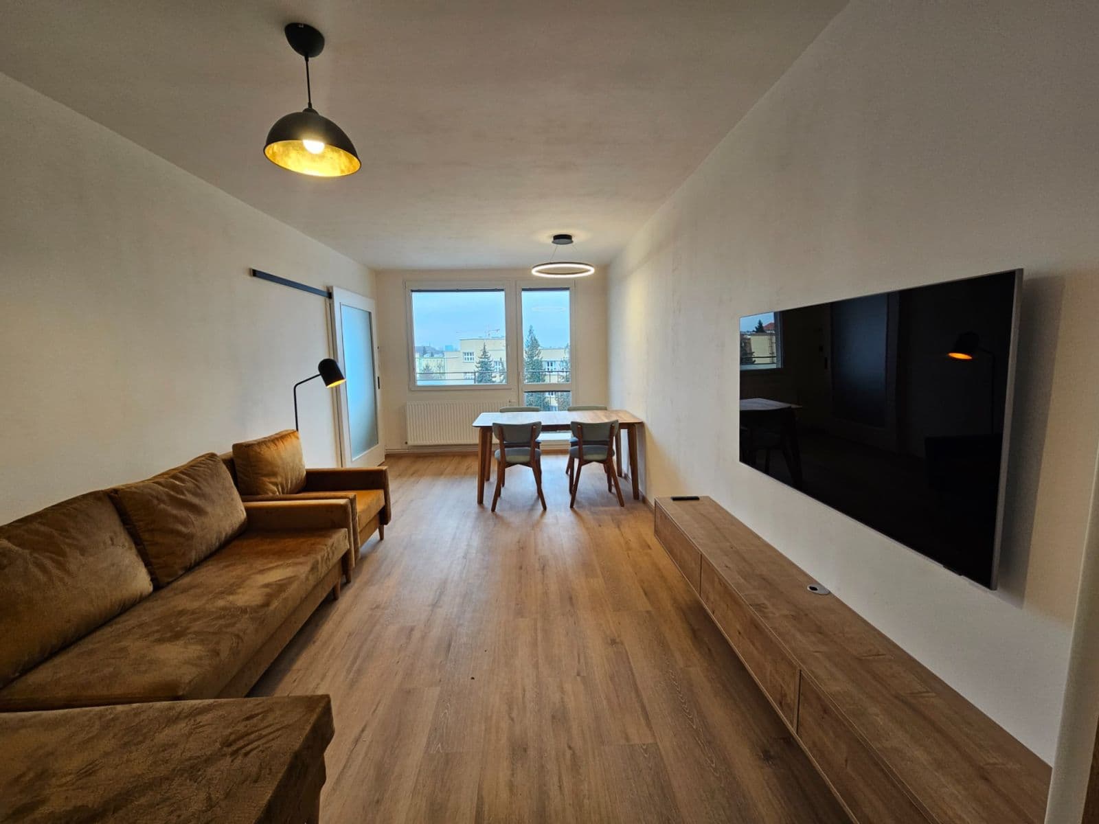 Prodej bytu 3+1 68 m², Dubečská, Praha, Praha Prodej bytu 3+1 68 m², Dubečská, Praha, Praha