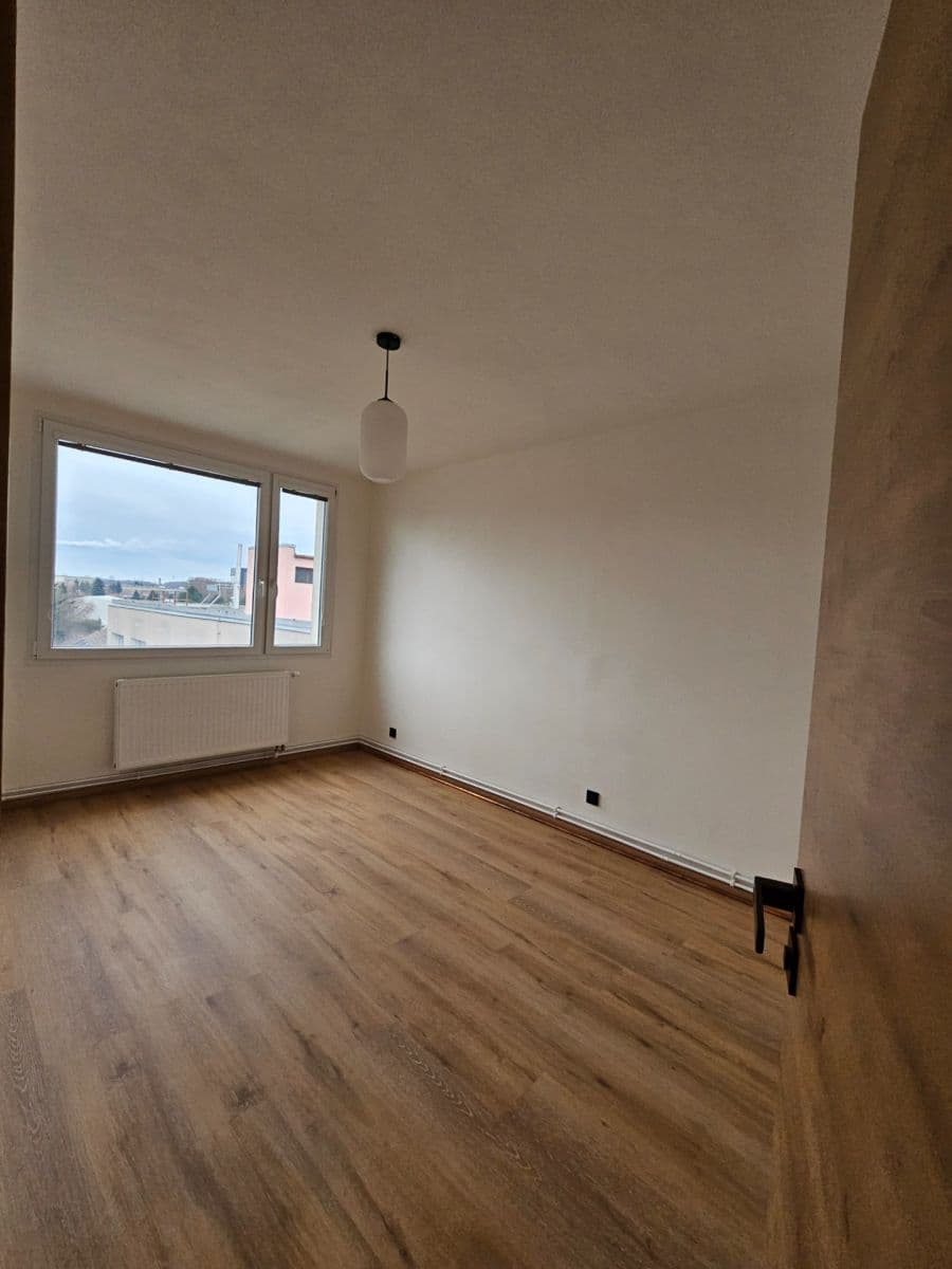 Prodej bytu 3+1 68 m², Dubečská, Praha, Praha Prodej bytu 3+1 68 m², Dubečská, Praha, Praha