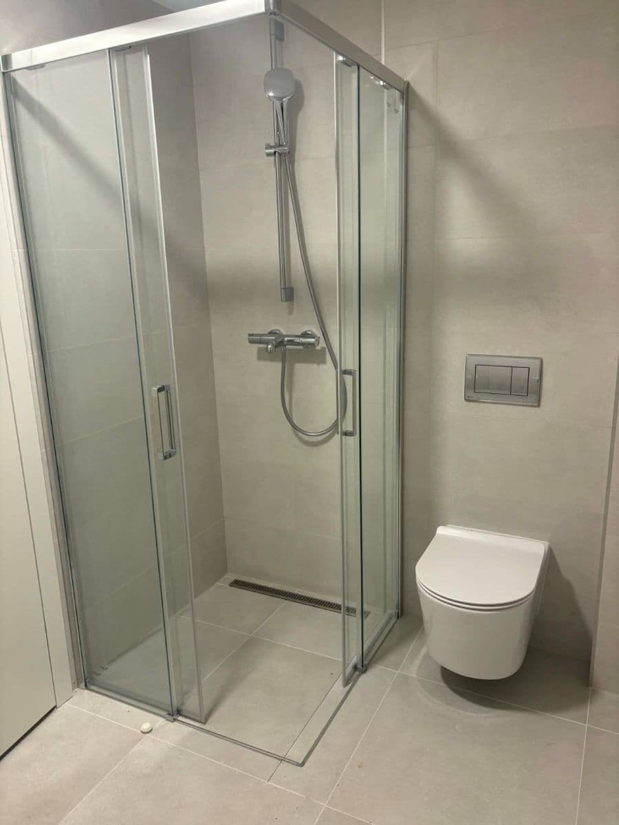 Pronájem bytu 1+kk 60 m², Pálenecká, Hradec Králové, Královéhradecký kraj Pronájem bytu 1+kk 60 m², Pálenecká, Hradec Králové, Královéhradecký kraj