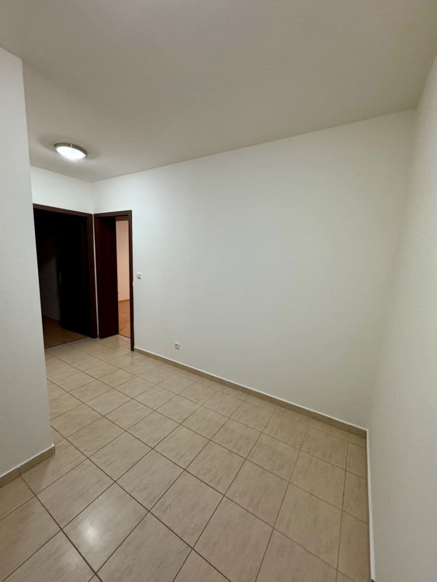 Pronájem bytu 3+kk 75 m², Chelčického, Kolín, Středočeský kraj Pronájem bytu 3+kk 75 m², Chelčického, Kolín, Středočeský kraj