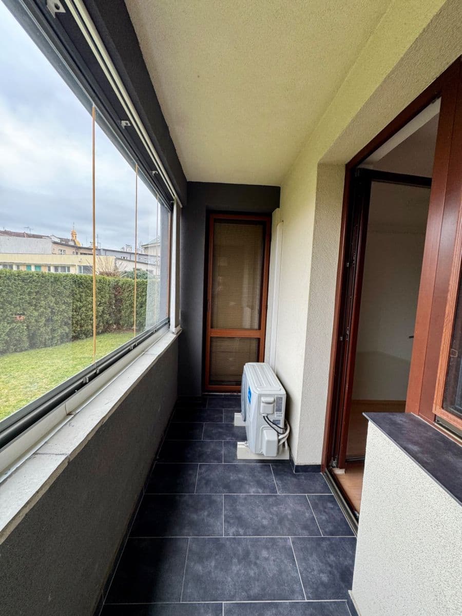 Pronájem bytu 3+kk 75 m², Chelčického, Kolín, Středočeský kraj Pronájem bytu 3+kk 75 m², Chelčického, Kolín, Středočeský kraj