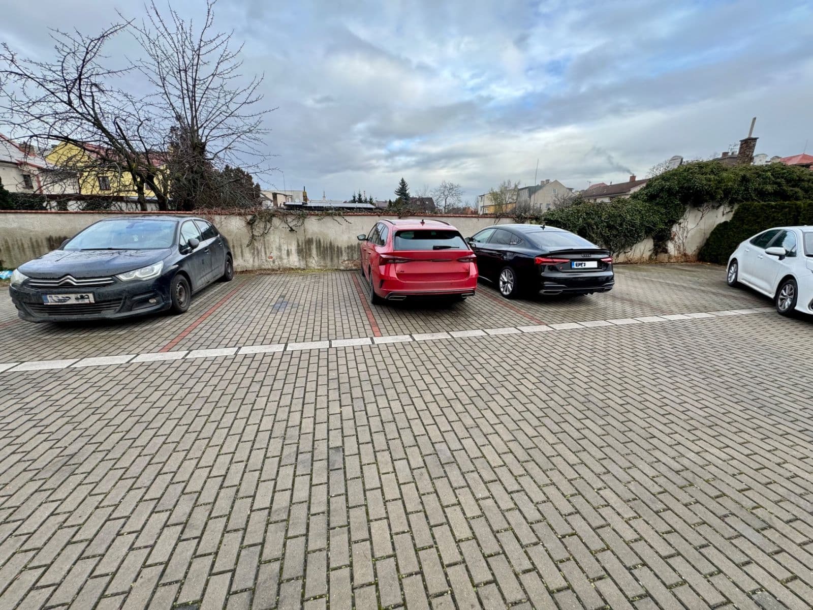 Pronájem bytu 3+kk 75 m², Chelčického, Kolín, Středočeský kraj Pronájem bytu 3+kk 75 m², Chelčického, Kolín, Středočeský kraj