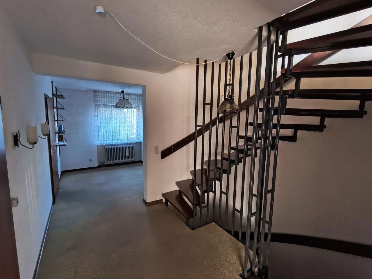 Prodej domu 164 m², pozemek 361 m², Waldbronn, Bádensko-Württembersko Prodej domu 164 m², pozemek 361 m², Waldbronn, Bádensko-Württembersko