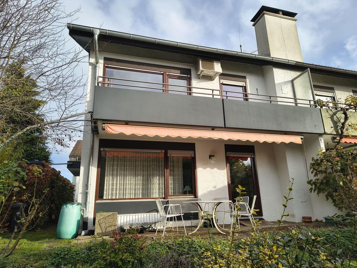 Prodej domu 164 m², pozemek 361 m², Waldbronn, Bádensko-Württembersko Prodej domu 164 m², pozemek 361 m², Waldbronn, Bádensko-Württembersko