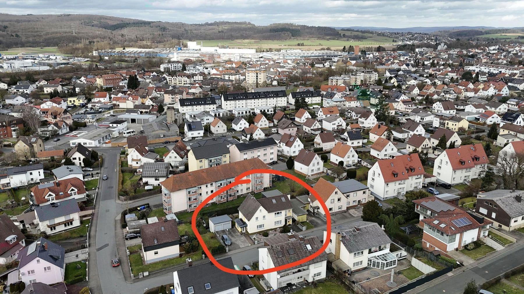 Prodej domu 246 m², pozemek 625 m², Sudetenstrasse 2, Lollar, Hessen Prodej domu 246 m², pozemek 625 m², Sudetenstrasse 2, Lollar, Hessen