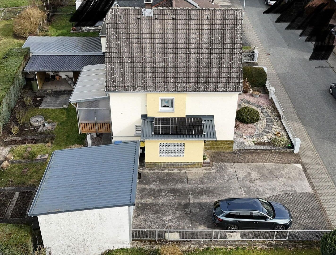 Prodej domu 246 m², pozemek 625 m², Sudetenstrasse 2, Lollar, Hessen Prodej domu 246 m², pozemek 625 m², Sudetenstrasse 2, Lollar, Hessen