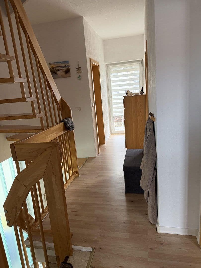 Prodej domu 246 m², pozemek 625 m², Sudetenstrasse 2, Lollar, Hessen Prodej domu 246 m², pozemek 625 m², Sudetenstrasse 2, Lollar, Hessen