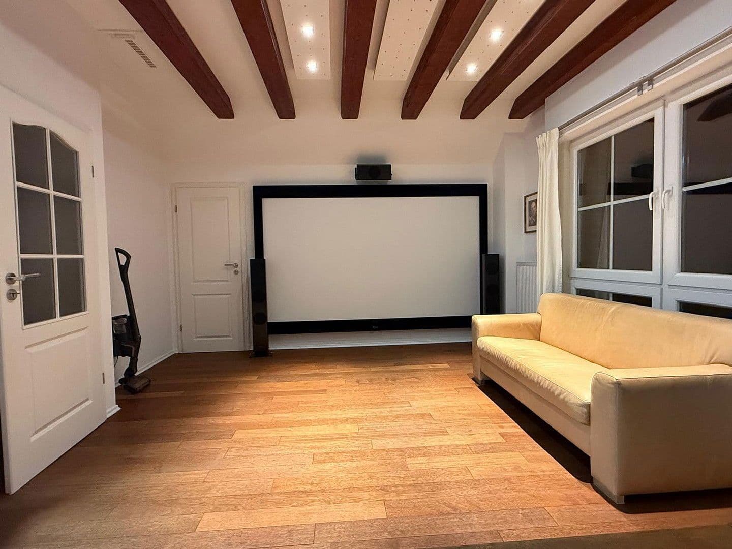 Prodej domu 146 m², pozemek 244 m², Duisburg - Rheinhausen, Severní Porýní-Vestfálsko Prodej domu 146 m², pozemek 244 m², Duisburg - Rheinhausen, Severní Porýní-Vestfálsko