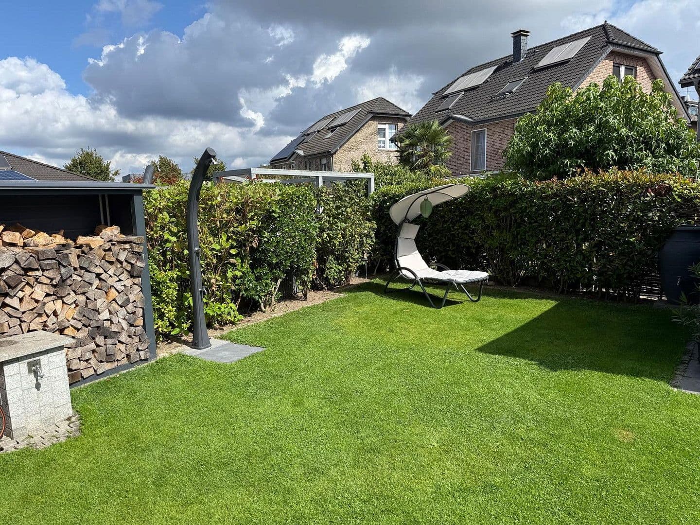 Prodej domu 146 m², pozemek 244 m², Duisburg - Rheinhausen, Severní Porýní-Vestfálsko Prodej domu 146 m², pozemek 244 m², Duisburg - Rheinhausen, Severní Porýní-Vestfálsko