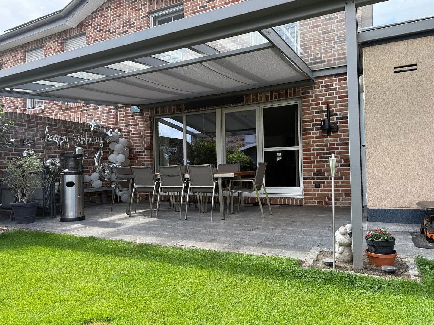 Prodej domu 146 m², pozemek 244 m², Duisburg - Rheinhausen, Severní Porýní-Vestfálsko Prodej domu 146 m², pozemek 244 m², Duisburg - Rheinhausen, Severní Porýní-Vestfálsko