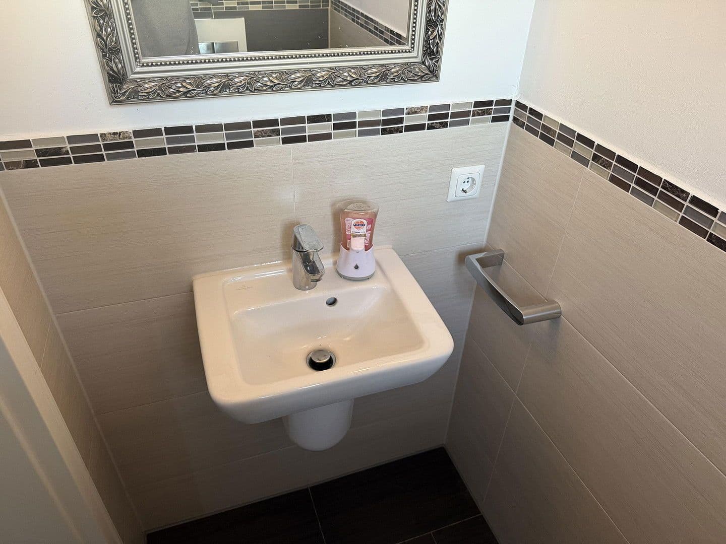 Prodej domu 146 m², pozemek 244 m², Duisburg - Rheinhausen, Severní Porýní-Vestfálsko Prodej domu 146 m², pozemek 244 m², Duisburg - Rheinhausen, Severní Porýní-Vestfálsko