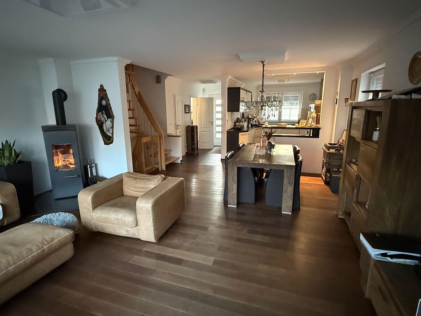 Prodej domu 146 m², pozemek 244 m², Duisburg - Rheinhausen, Severní Porýní-Vestfálsko Prodej domu 146 m², pozemek 244 m², Duisburg - Rheinhausen, Severní Porýní-Vestfálsko