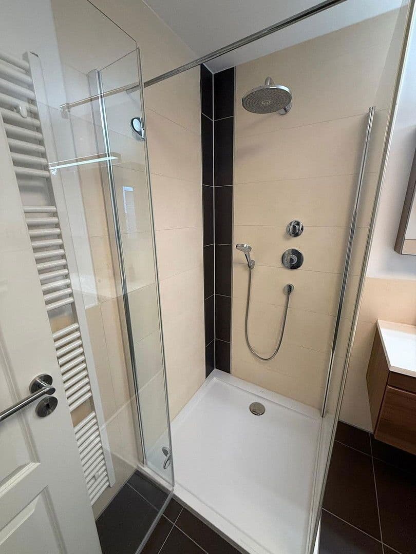 Prodej domu 146 m², pozemek 244 m², Duisburg - Rheinhausen, Severní Porýní-Vestfálsko Prodej domu 146 m², pozemek 244 m², Duisburg - Rheinhausen, Severní Porýní-Vestfálsko