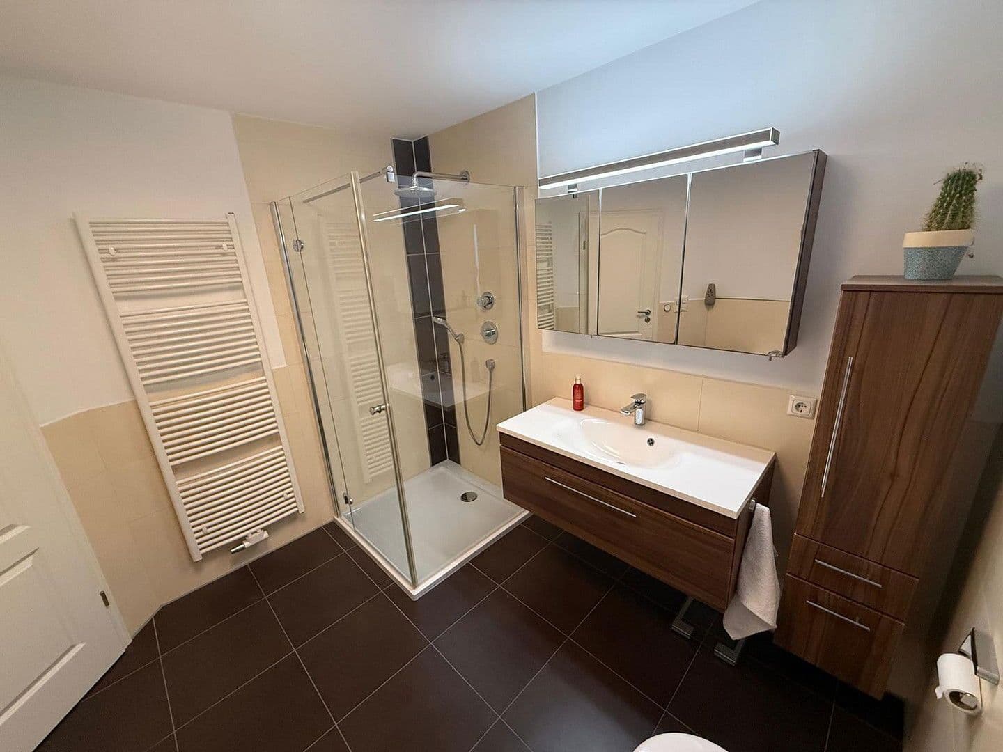 Prodej domu 146 m², pozemek 244 m², Duisburg - Rheinhausen, Severní Porýní-Vestfálsko Prodej domu 146 m², pozemek 244 m², Duisburg - Rheinhausen, Severní Porýní-Vestfálsko