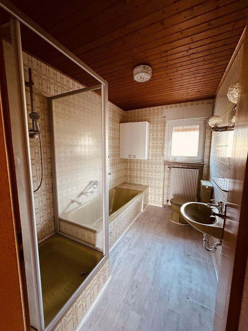 Prodej domu 178 m², pozemek 796 m², Büdingen, Hessen Prodej domu 178 m², pozemek 796 m², Büdingen, Hessen