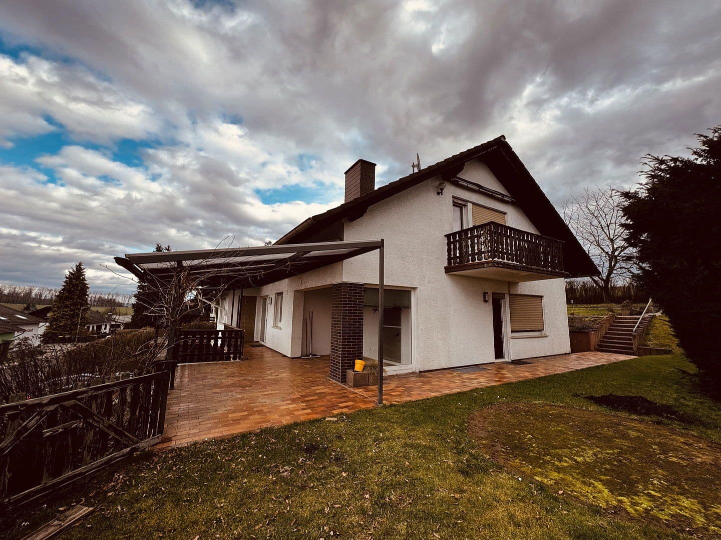 Prodej domu 178 m², pozemek 796 m², Büdingen, Hessen Prodej domu 178 m², pozemek 796 m², Büdingen, Hessen